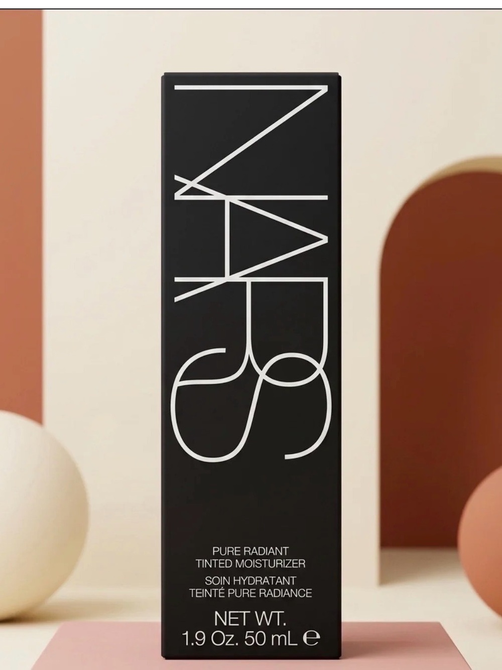 NARS Pure Radiant Tinted Moisturizer – Light 1.5 Norwich – 1.9 oz / 50 mL
$49.99